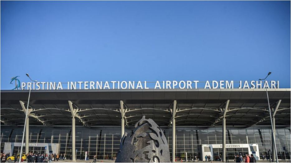 Rekord i ri në Aeroportin e Prishtinës, mbi 500 mijë pasagjerë brenda një muaji